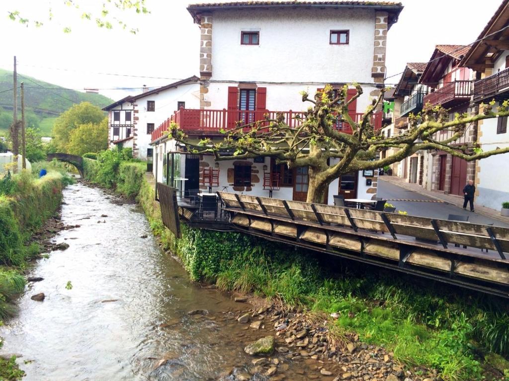 Hostal Auzoa 베라 외부 사진